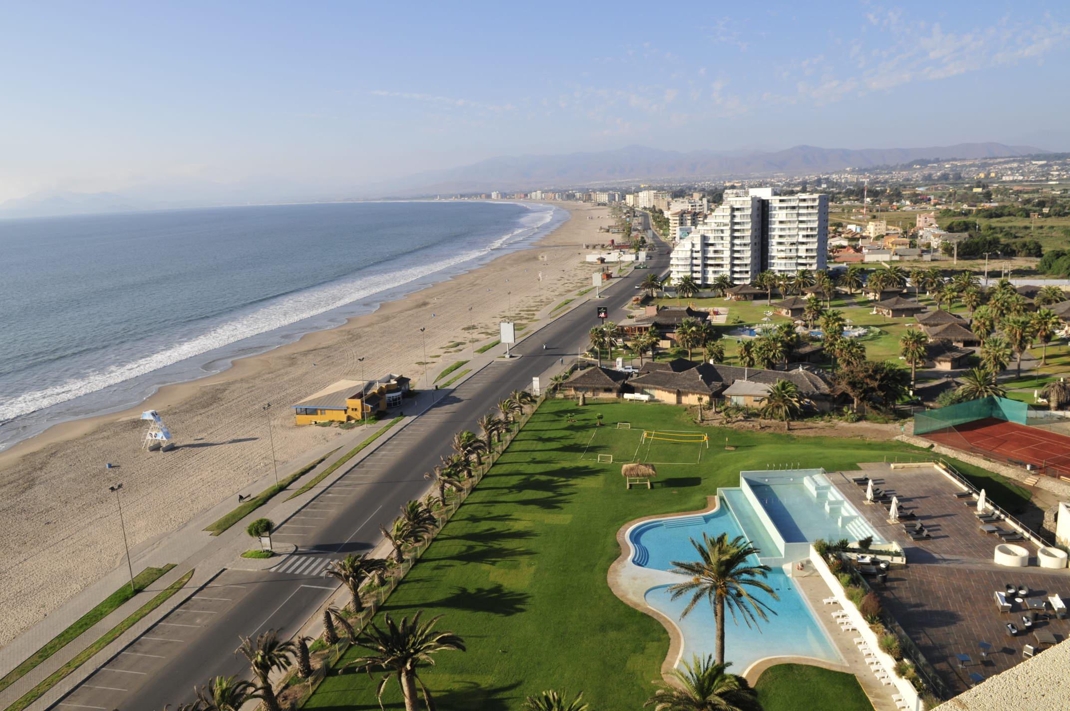 Enjoy Coquimbo Hotel Buitenkant foto Aerial view of the beach